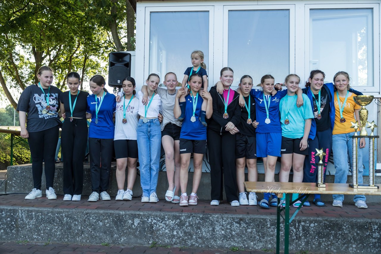 Bild 76 - Loewinnen Cup